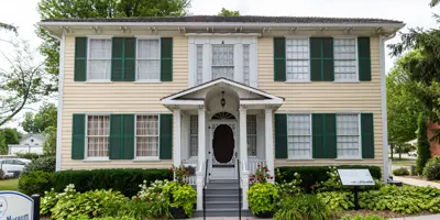 Exterior of Lynde House 